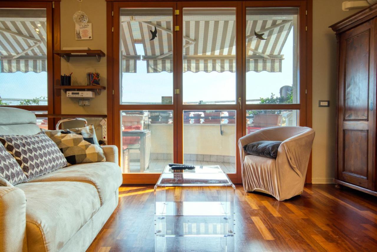 Caseospitali - Casa Di Bibi, Colorato Ed Elegante Bilocale Vicino Al Naviglio Martesana Per 4 Vimodrone Exteriör bild
